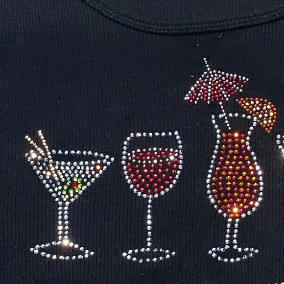 2 tank tops - Picture 12 of 13